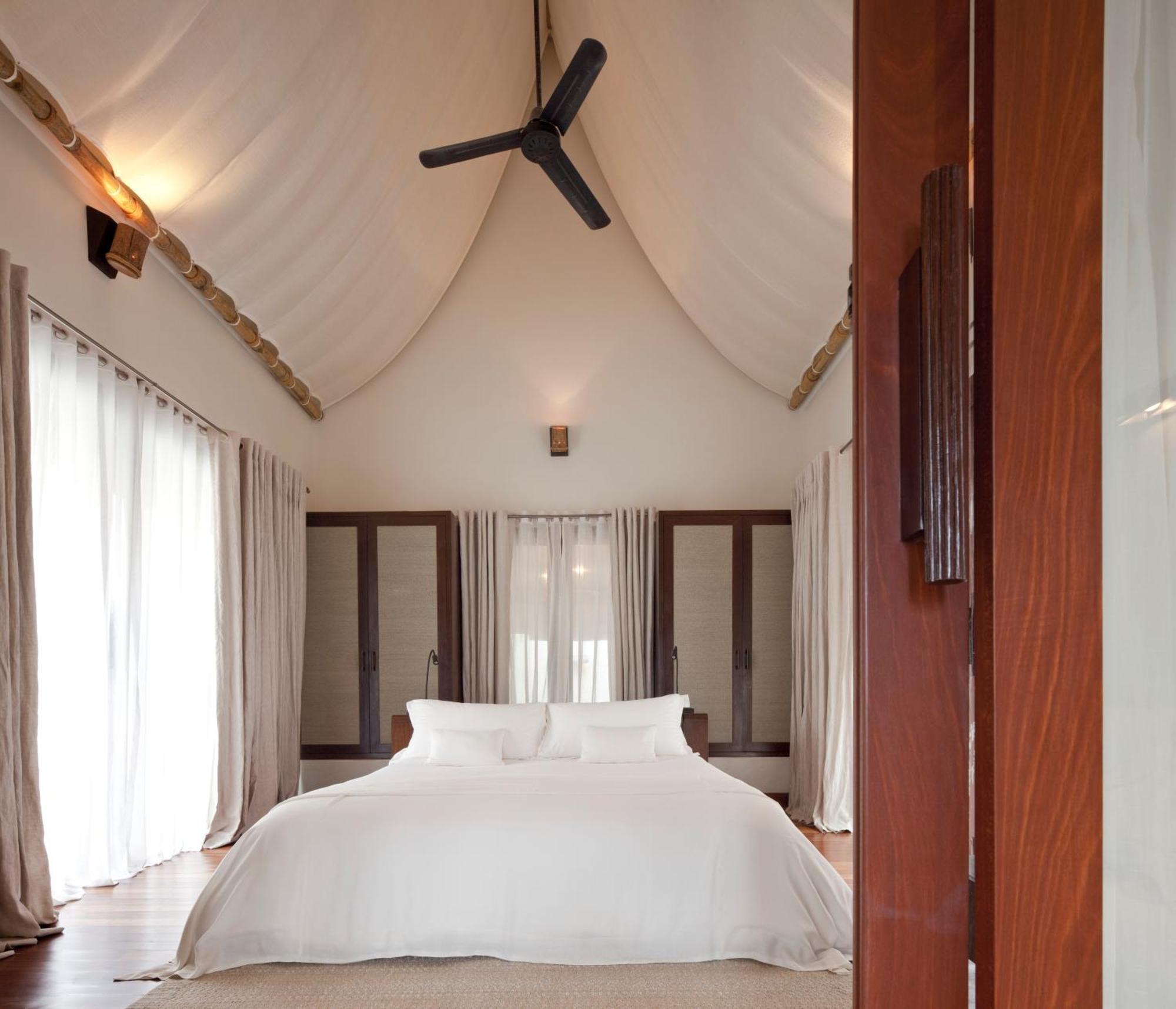 SALA Samui Choengmon Beach Resort - SHA Plus Choeng Mon Exterior foto A bedroom at the resort